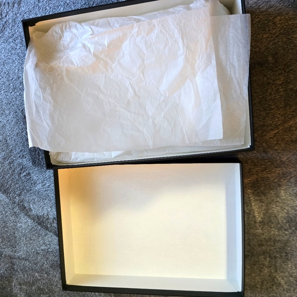 Gucci Box 12" x 9" x 5" - Picture 9 of 13